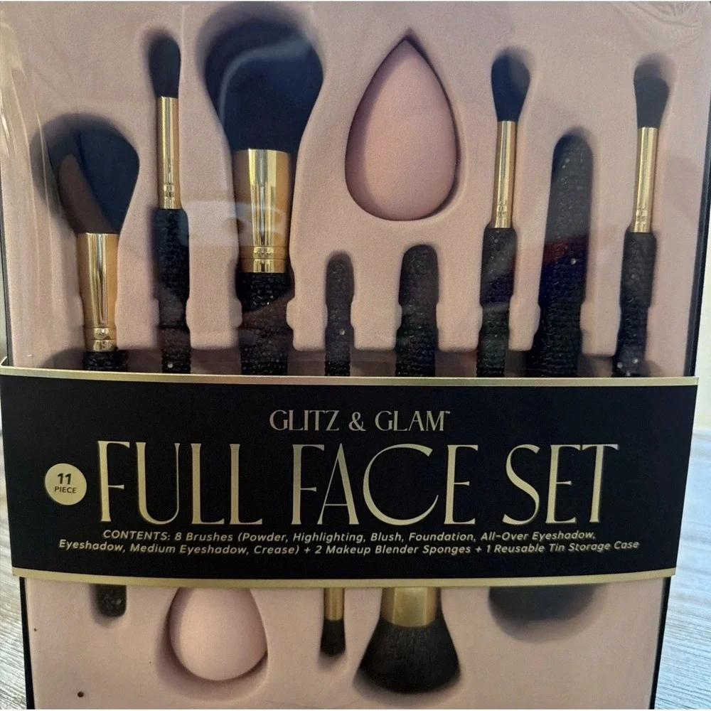 Rare TikTok Glitz and Glam 11 Piece Full Face Set Rhinestone Makeup Brush  Black
